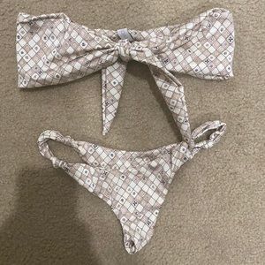Indah Bandeau Bikini